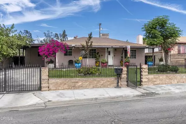 Bakersfield, CA 93305,2512 Lynn Street