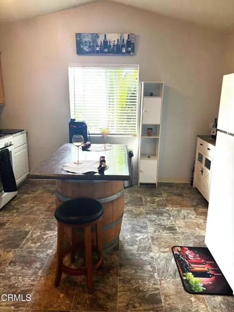 Camarillo, CA 93012,48 E Via Lisboa Road #48