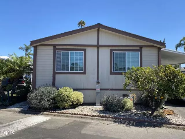 Santa Paula, CA 93060,15433 Telegraph Road #64W