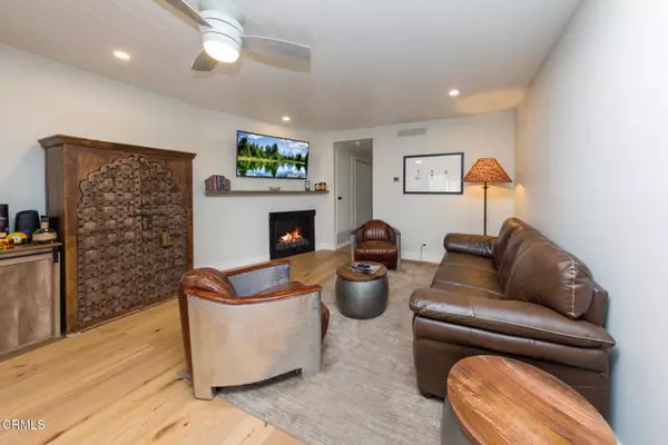 Westlake Village, CA 91361,3740 Summershore Lane