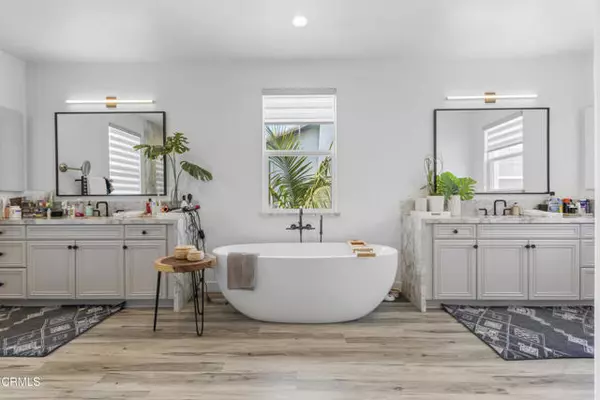 Oxnard, CA 93035,4173 Caribbean Street