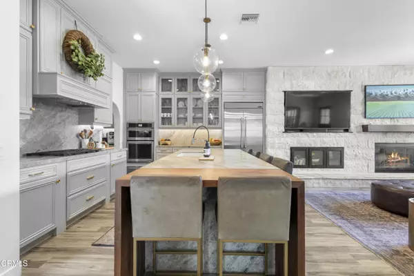 Oxnard, CA 93035,4173 Caribbean Street