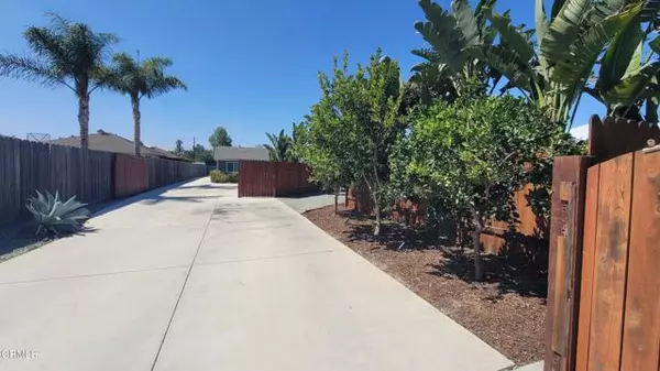 Oxnard, CA 93036,838 E Stroube Street