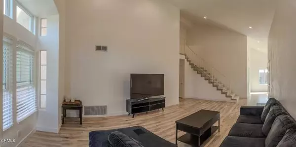 Camarillo, CA 93012,6182 palomar Circle