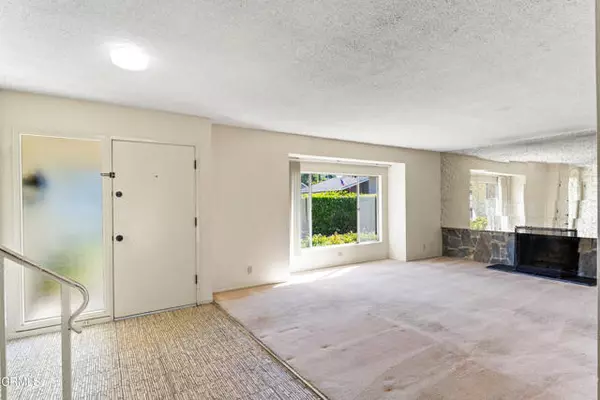 Camarillo, CA 93010,729 Mardigras Court