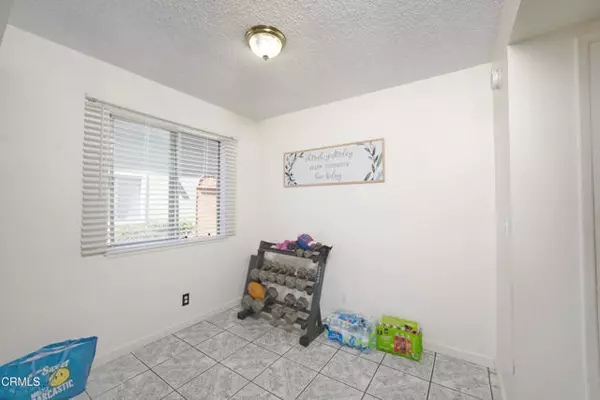 Port Hueneme, CA 93041,729 Halyard Street