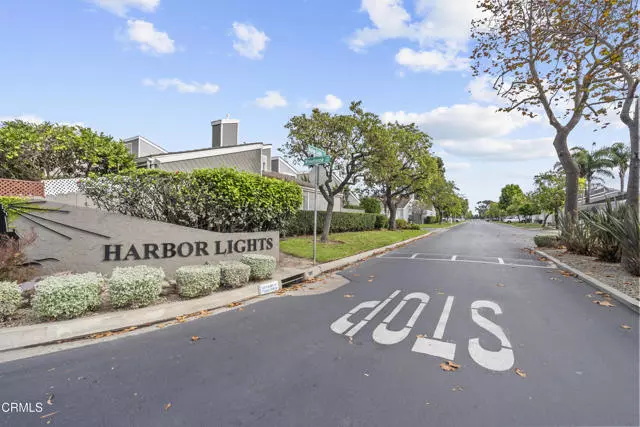 2547 Broderick Way, Port Hueneme, CA 93041