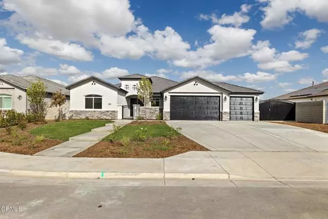 Bakersfield, CA 93314,8806 Roverton Court