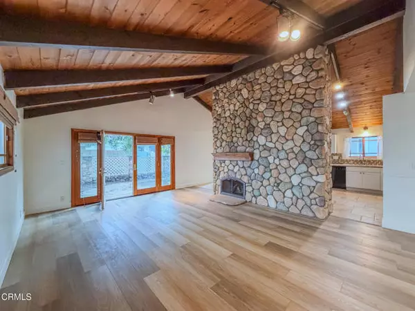 Oxnard, CA 93035,5142 Sandpiper Way