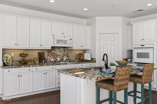 Oxnard, CA 93035,2914 Naples Drive