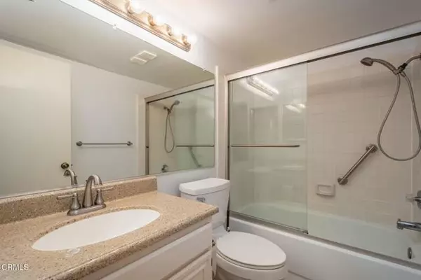 Ventura, CA 93003,883 Murdoch Lane