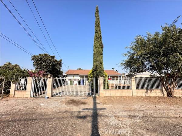 5238 N Roxburgh Avenue, Azusa, CA 91702