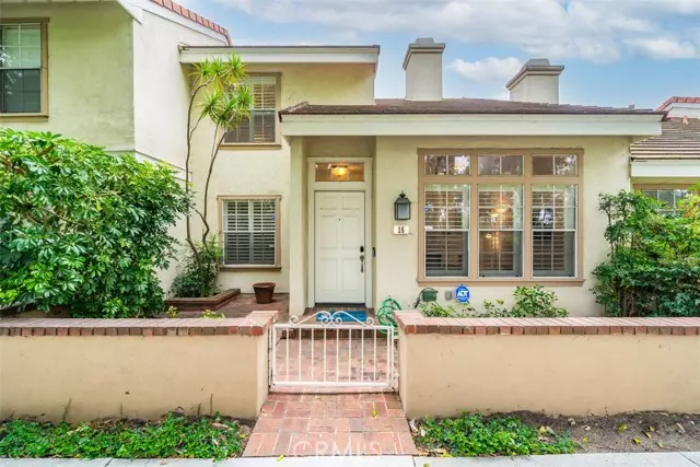 16 Georgetown #8, Irvine, CA 92612