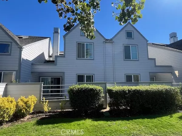 28 Binnacle Lane, Foster City, CA 94404