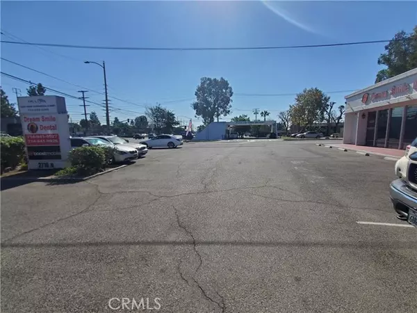 Santa Ana, CA 92705,2710 N Grand Avenue