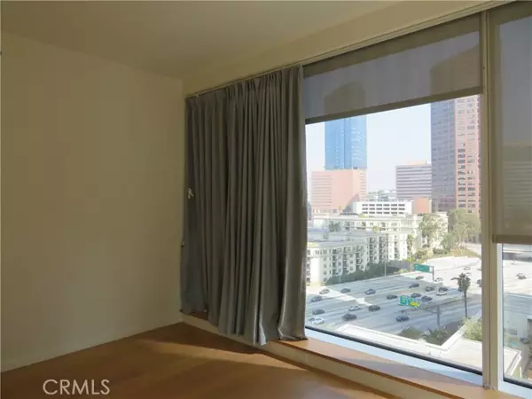 Los Angeles, CA 90017,889 Francisco Street #1609
