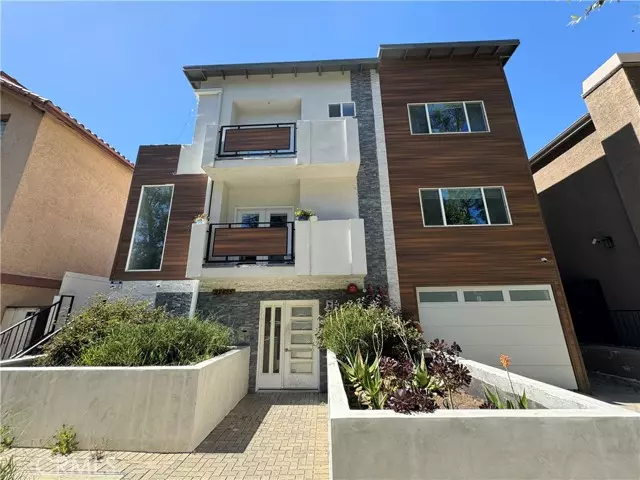 22425 S Del Valle Street #2, Woodland Hills (los Angeles), CA 91364