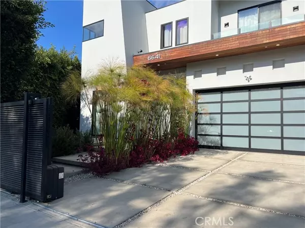 6641 Lindenhurst Avenue, Los Angeles, CA 90048