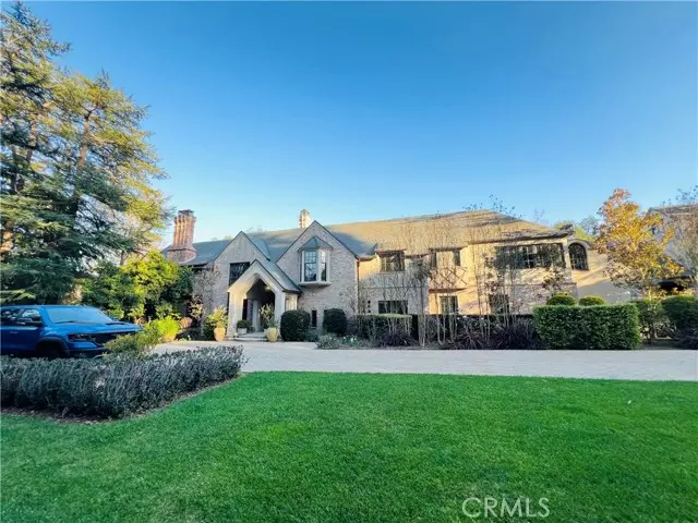 4110 Woodleigh Lane, La Canada Flintridge, CA 91011