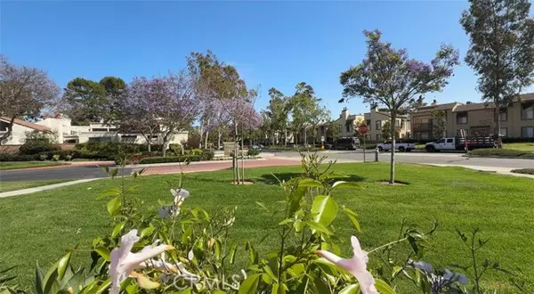 Irvine, CA 92612,9 Morena #28