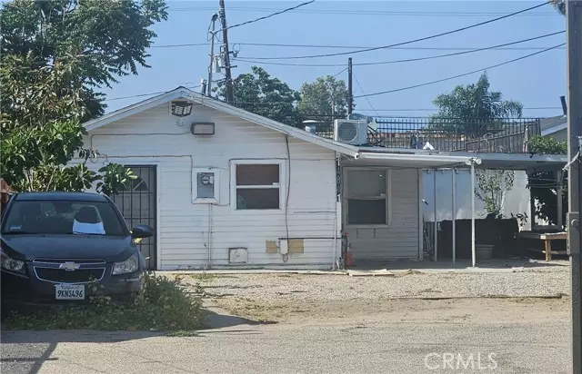14841 Archwood Street, Van Nuys (los Angeles), CA 91405