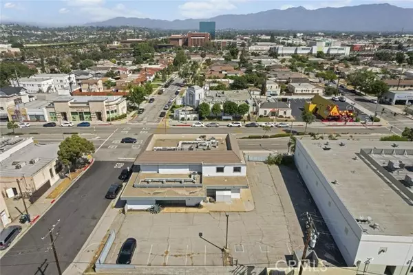 Alhambra, CA 91801,2350 W Valley