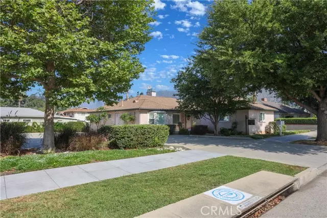 303 N Glendora Avenue, Glendora, CA 91741