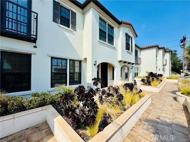 Pasadena, CA 91106,118 N Allen Ave #2
