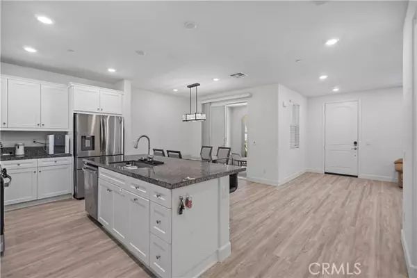 Eastvale, CA 92880,7118 Vernazza