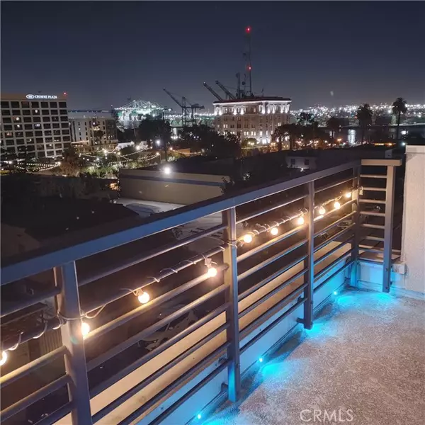 San Pedro (los Angeles), CA 90731,275 W 8th Street