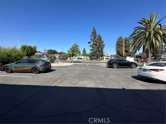 733 N Mountain Avenue, Upland, CA 91786