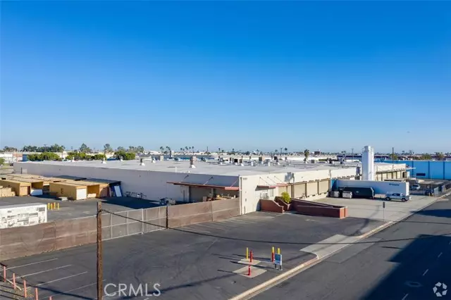 Commerce, CA 90040,2222 E davie Avenue