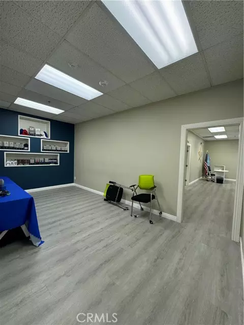 Arcadia, CA 91006,20 E Foothill Boulevard