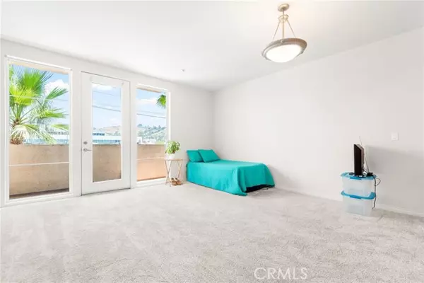 Los Angeles, CA 90031,360 W Avenue 26 #302