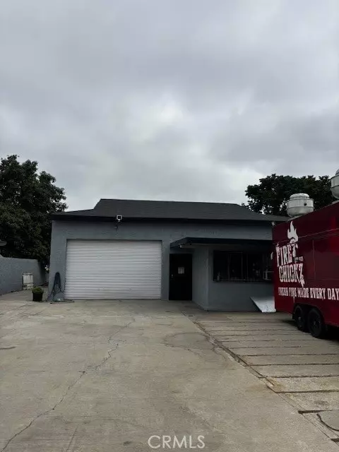 Bellflower, CA 90706,9457 Flora Vista St