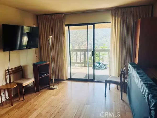 Avalon, CA 90704,113 Tremont Street