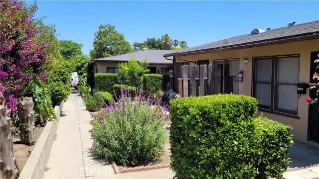 999 N Lake Avenue #2, Pasadena, CA 91104