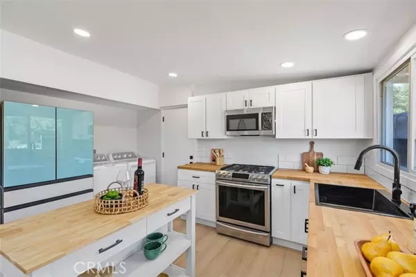 Pomona, CA 91767,493 E Harrison Avenue