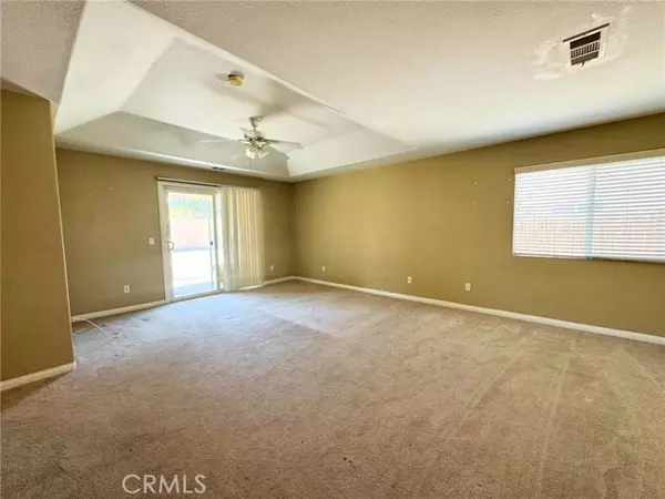 Victorville, CA 92395,15943 Oak Court