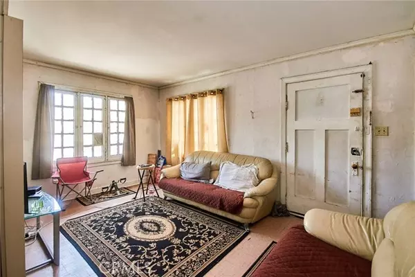 Los Angeles, CA 90032,2602 Onyx Drive