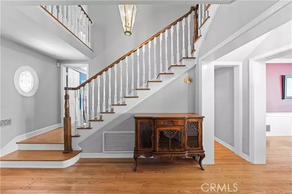 San Marino, CA 91108,2465 Lorain Road