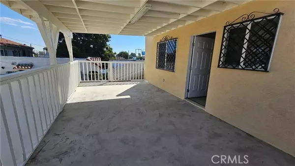 Los Angeles, CA 90043,2921 FLORENCE