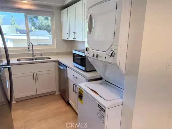 Pasadena, CA 91101,251 N Oakland Ave #8