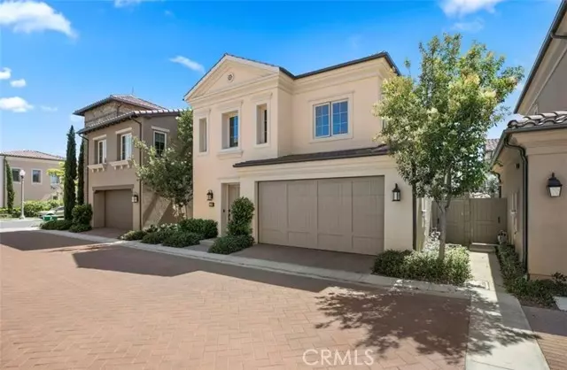 Irvine, CA 92618,83 Bianco