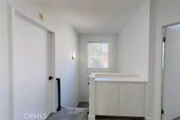 Lake Forest (el Toro), CA 92610,56 Anacapa #130
