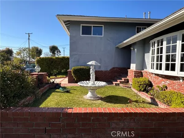 Rancho Palos Verdes, CA 90275,28068 Braidwood Drive