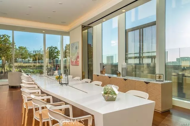 889 Francisco #2501, Los Angeles, CA 90017