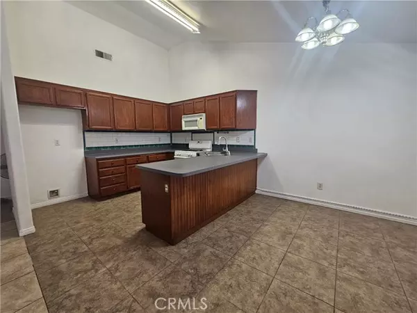 Bakersfield, CA 93307,5411 Los Amigos Drive