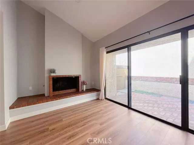 Monrovia, CA 91006,239 LINWOOD Avenue #E