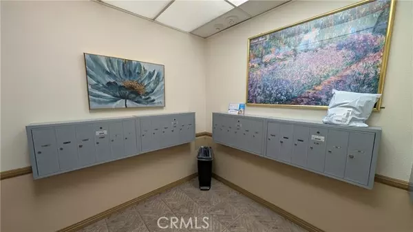 Laguna Woods, CA 92637,2385 Via Mariposa #1F